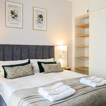 Apartment Park *