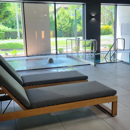Park Apartment